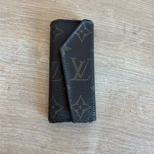 Authentic Louis Vuitton key holder